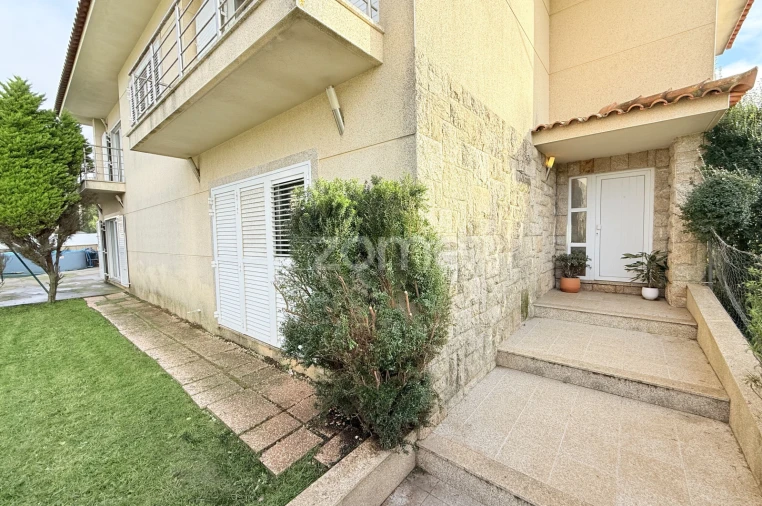 Moradia T3 para Venda em Gondifelos, Cavalões e Outiz Foto 33