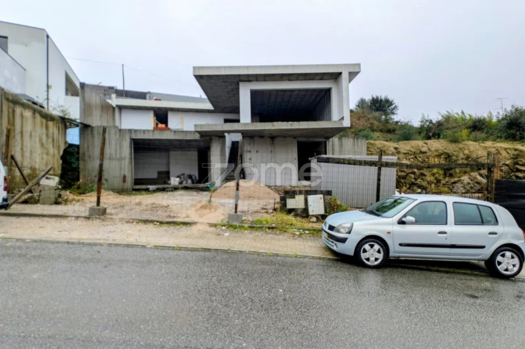 Moradia T3 para Venda em Brufe Foto 12