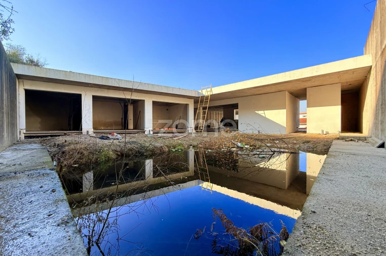 Moradia T3 para Venda em Brufe Foto 36