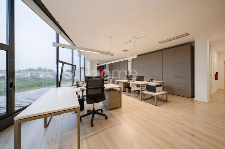 Terreno Comércio / Armazém para Venda em Barcelos, V.Boa, V.Frescainha Foto 32