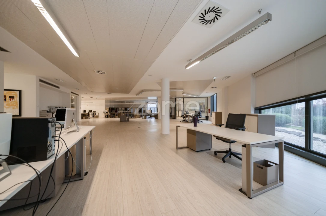 Terreno Comércio / Armazém para Venda em Barcelos, V.Boa, V.Frescainha Foto 10