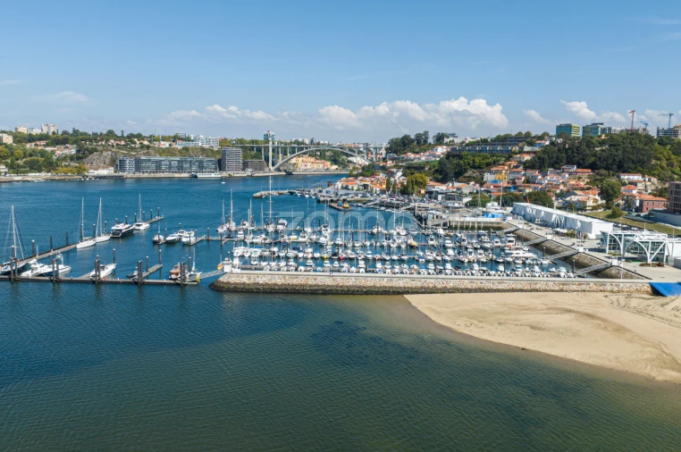 Moradia T4 para Venda em Canidelo Foto 60