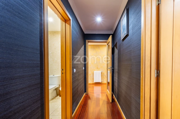 Apartamento T3 para Venda em Mafamude e Vilar do Paraíso Foto 20