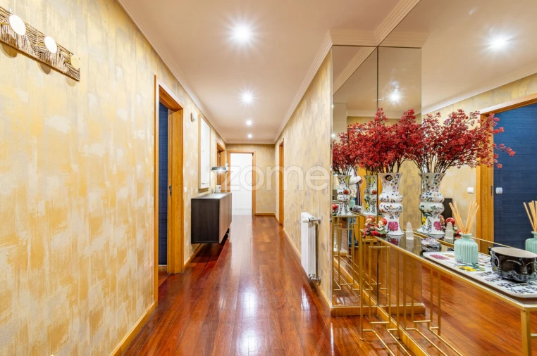 Apartamento T3 para Venda em Mafamude e Vilar do Paraíso Foto 6