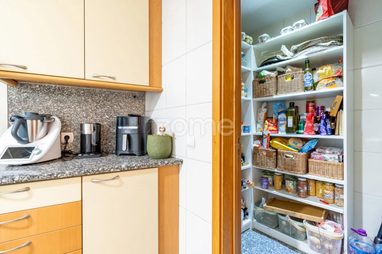 Apartamento T3 para Venda em Mafamude e Vilar do Paraíso Foto 18