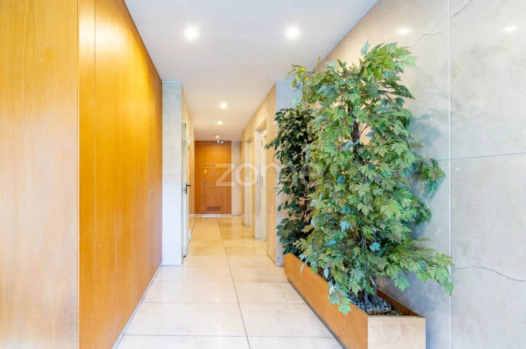 Apartamento T3 para Venda em Mafamude e Vilar do Paraíso Foto 5