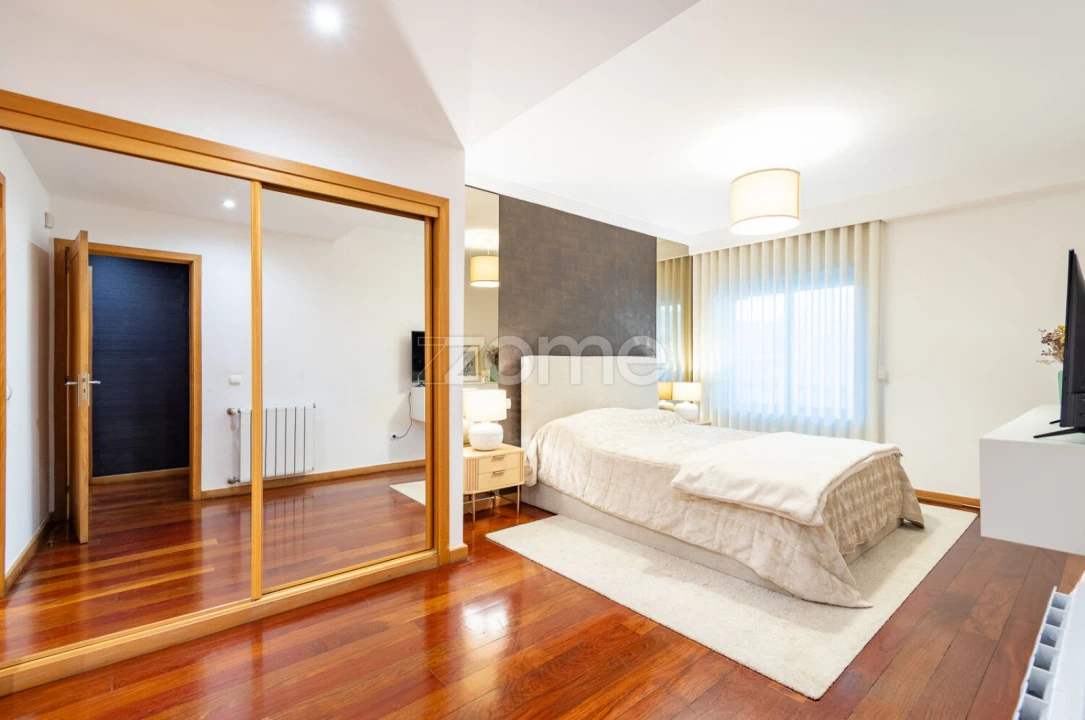 Apartamento T3 para Venda em Mafamude e Vilar do Paraíso Foto 22