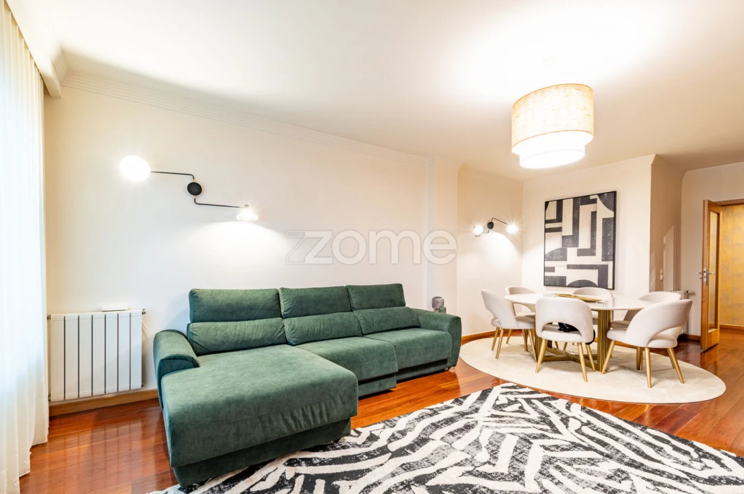 Apartamento T3 para Venda em Mafamude e Vilar do Paraíso Foto 12