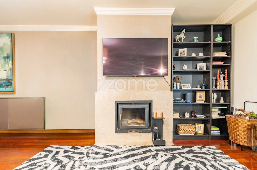 Apartamento T3 para Venda em Mafamude e Vilar do Paraíso Foto 8