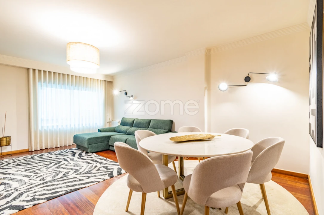 Apartamento T3 para Venda em Mafamude e Vilar do Paraíso Foto 10