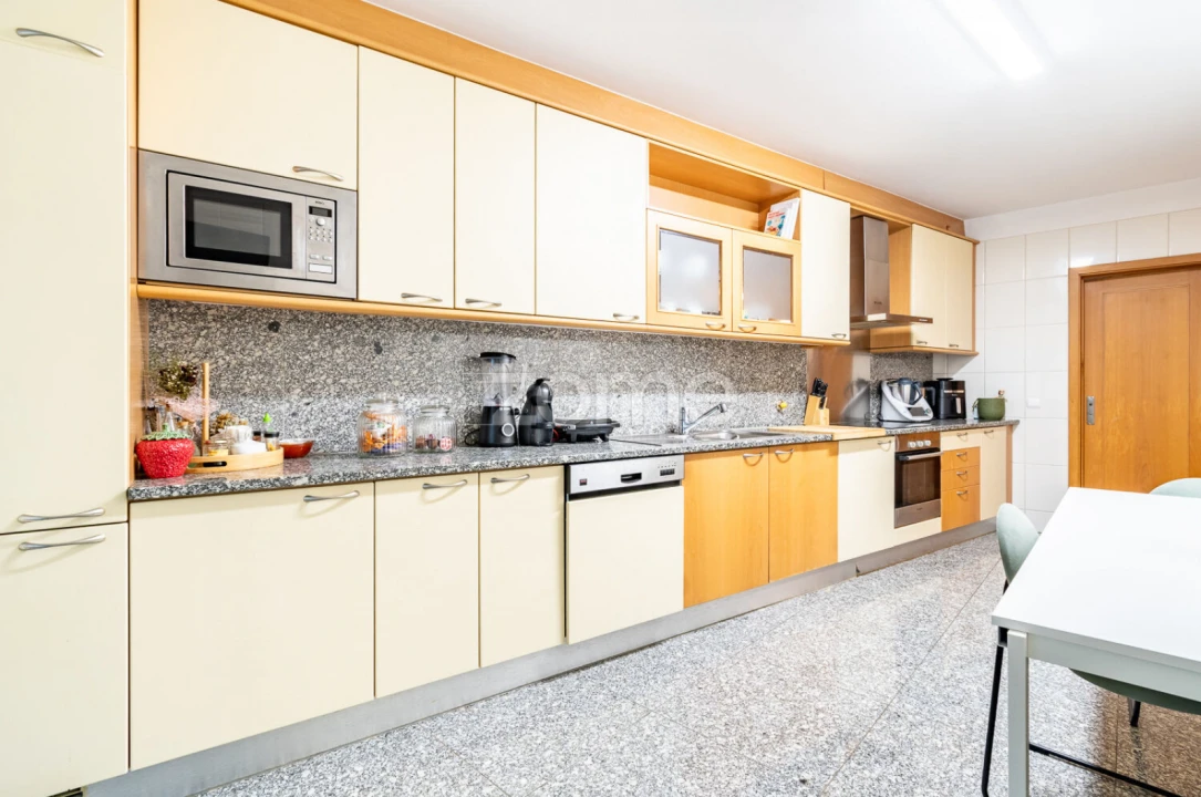 Apartamento T3 para Venda em Mafamude e Vilar do Paraíso Foto 13