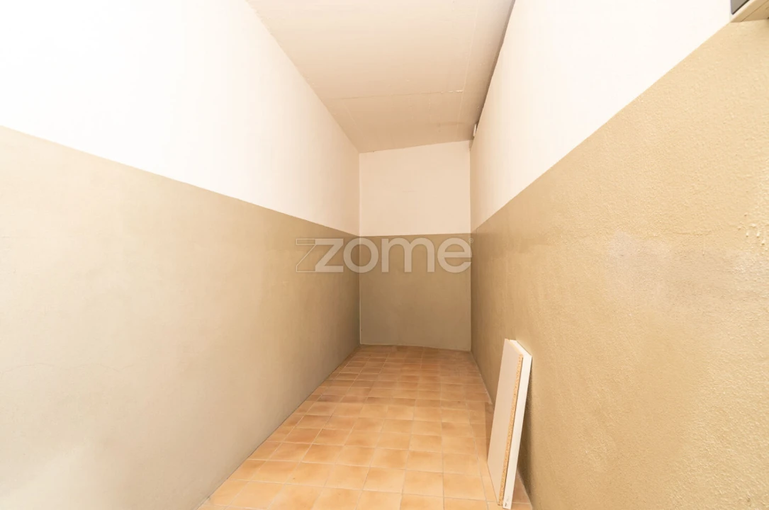 Apartamento T3 para Venda em Mafamude e Vilar do Paraíso Foto 48