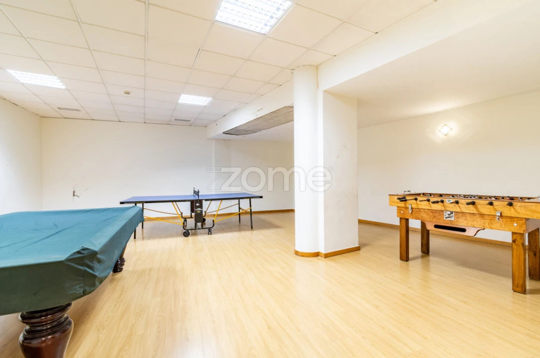 Apartamento T3 para Venda em Mafamude e Vilar do Paraíso Foto 42