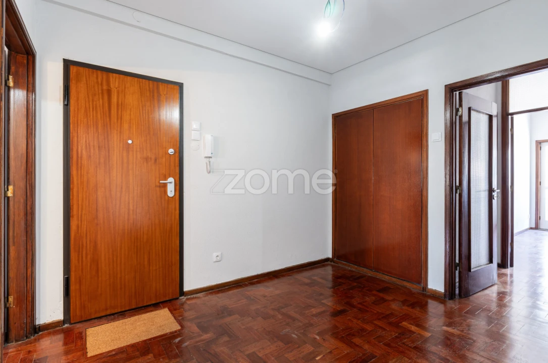 Apartamento T5 para Arrendamento em Cedofeita, Santo Ildefonso, Sé, Miragaia, São Nicolau e Vitória Foto 4