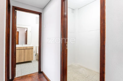 Apartamento T5 para Arrendamento em Cedofeita, Santo Ildefonso, Sé, Miragaia, São Nicolau e Vitória
