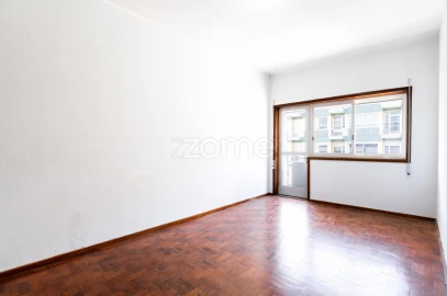 Apartamento T5 para Arrendamento em Cedofeita, Santo Ildefonso, Sé, Miragaia, São Nicolau e Vitória