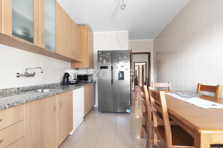 Apartamento T3 para Venda em Vila Chã Foto 6