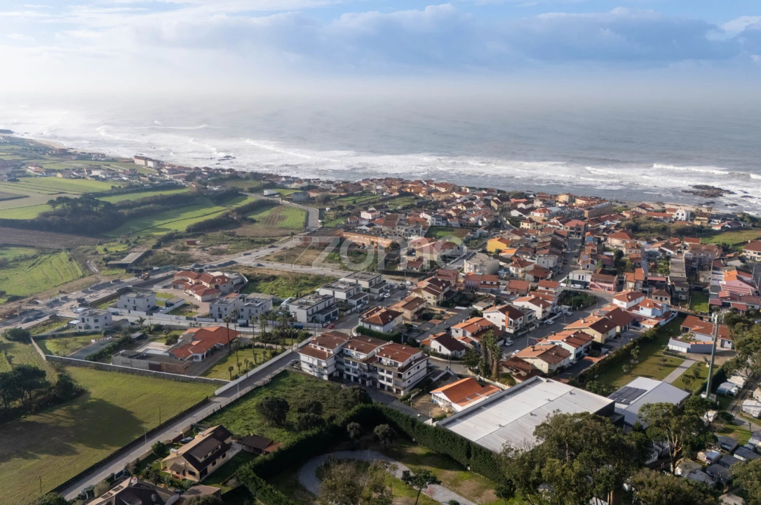 Apartamento T3 para Venda em Vila Chã Foto 29