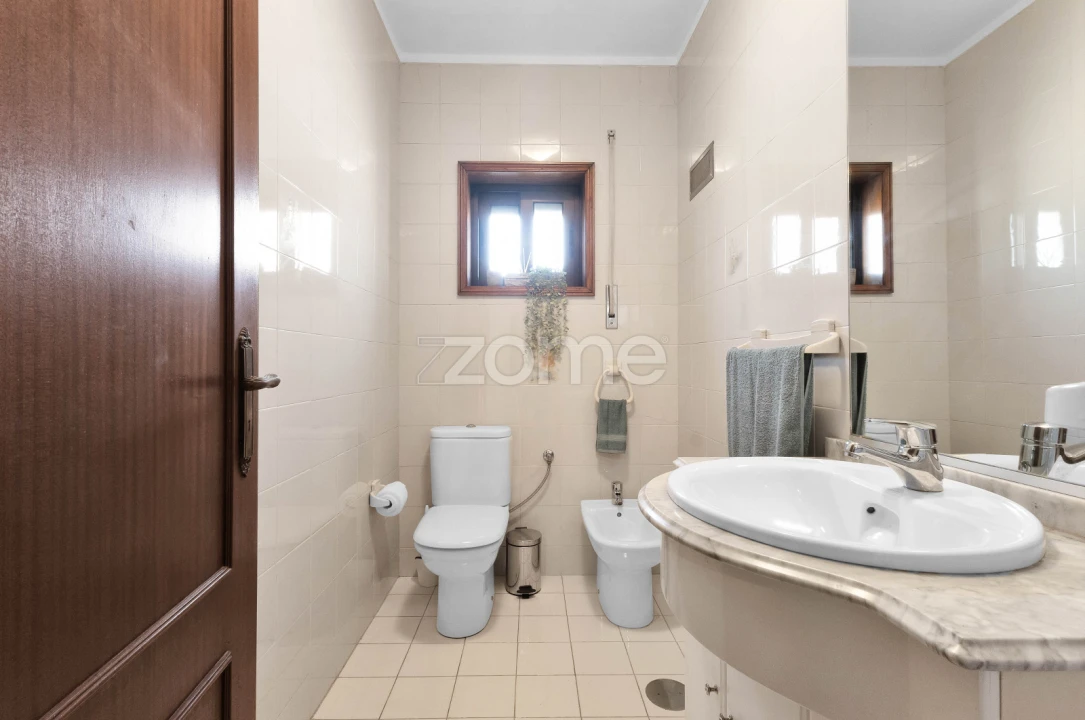 Apartamento T3 para Venda em Vila Chã Foto 5