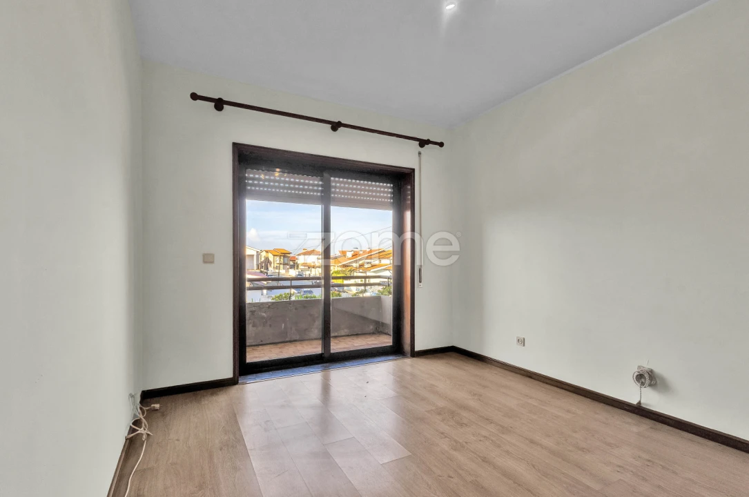 Apartamento T3 para Venda em Vila Chã Foto 13