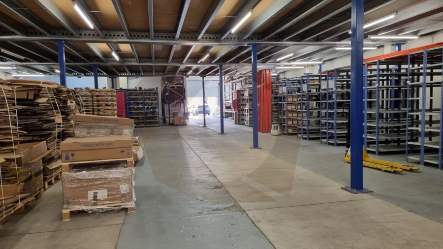 Armazém para Arrendamento em Ramalde