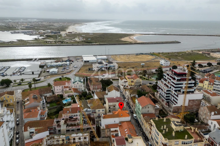 Moradia T12 para Venda em Buarcos Foto 14