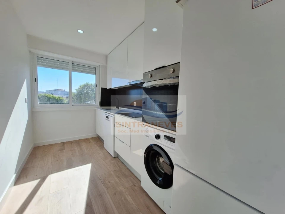 Apartamento T2 para Venda em Venteira Foto 1