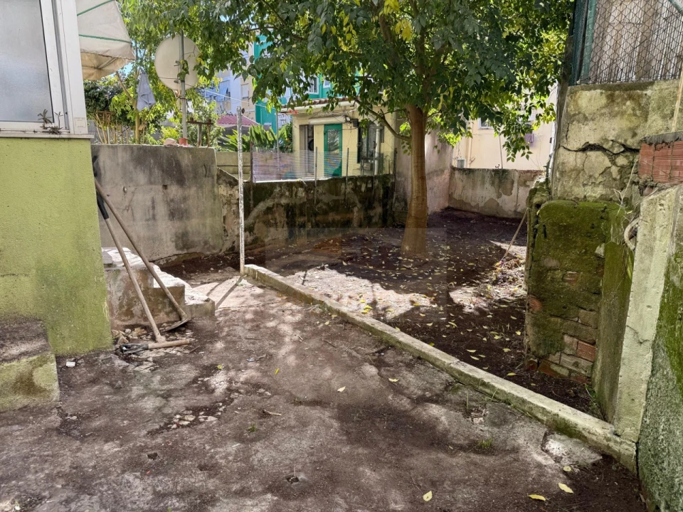 Apartamento T2 para Venda em Venteira Foto 3