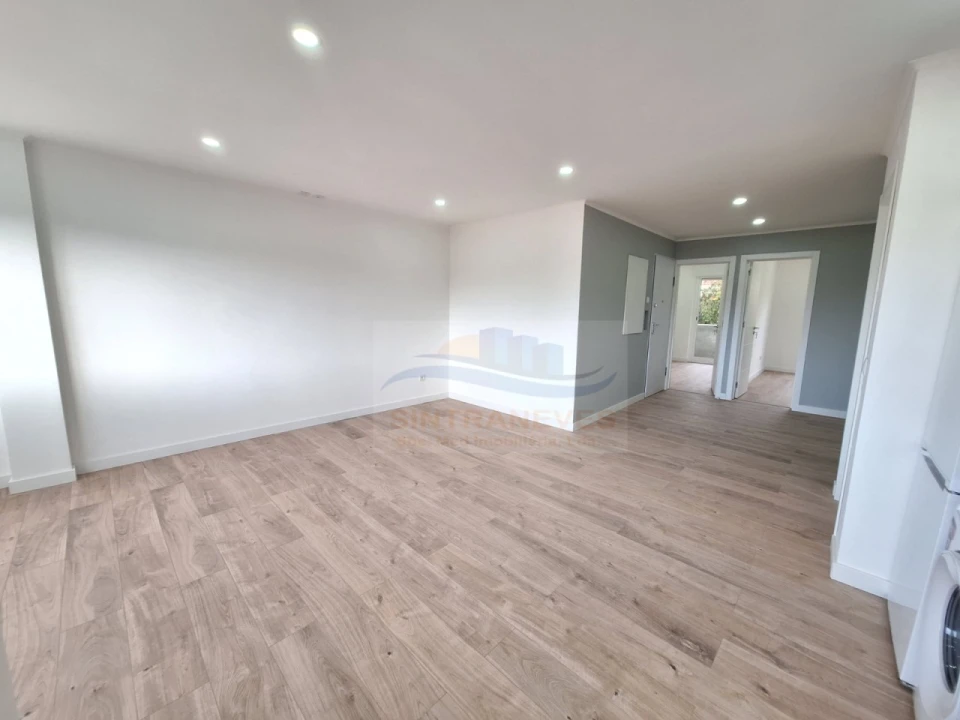 Apartamento T4 para Venda em Águas Livres Foto 7