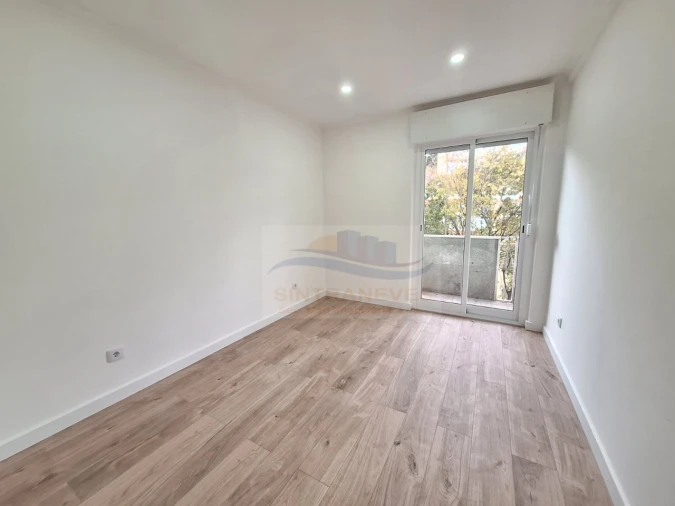 Apartamento T4 para Venda em Águas Livres Foto 10