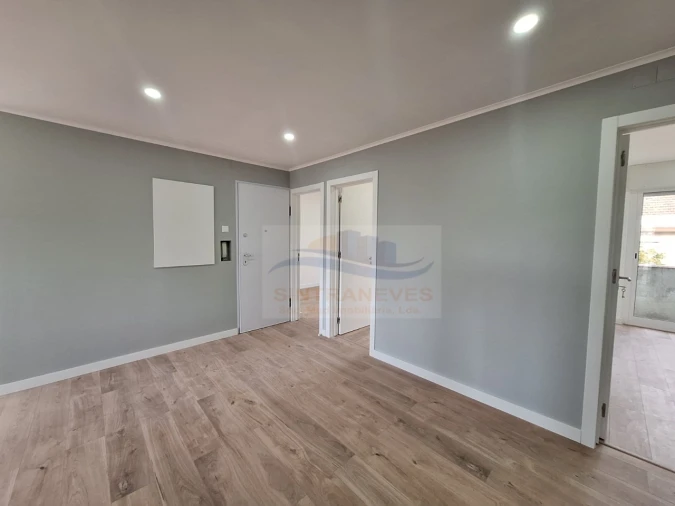 Apartamento T4 para Venda em Águas Livres Foto 16