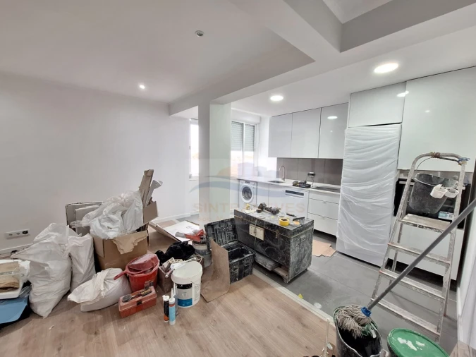 Apartamento T3 para Venda em Águas Livres Foto 3