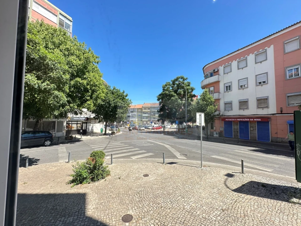 Apartamento T2 para Venda em Mina de Água Foto 3