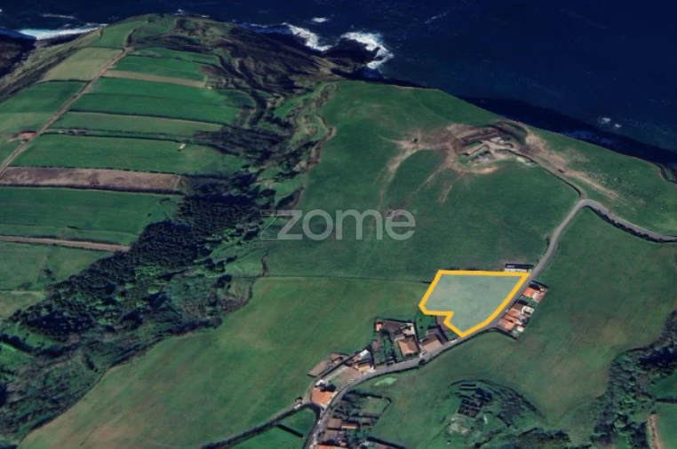 Terreno para Venda em Fenais da Ajuda Foto 12