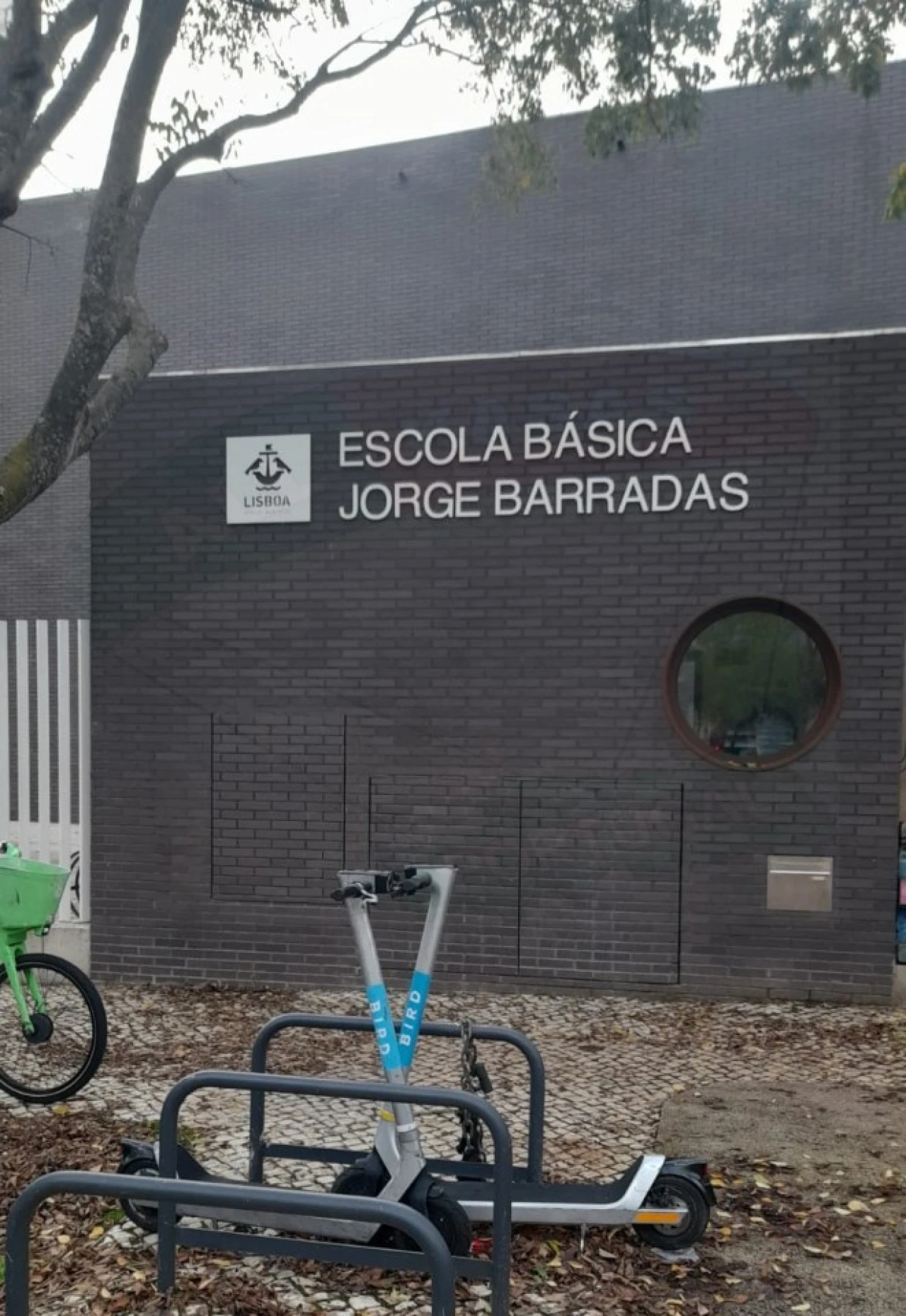 Apartamento T1 para Venda em Benfica Foto 4