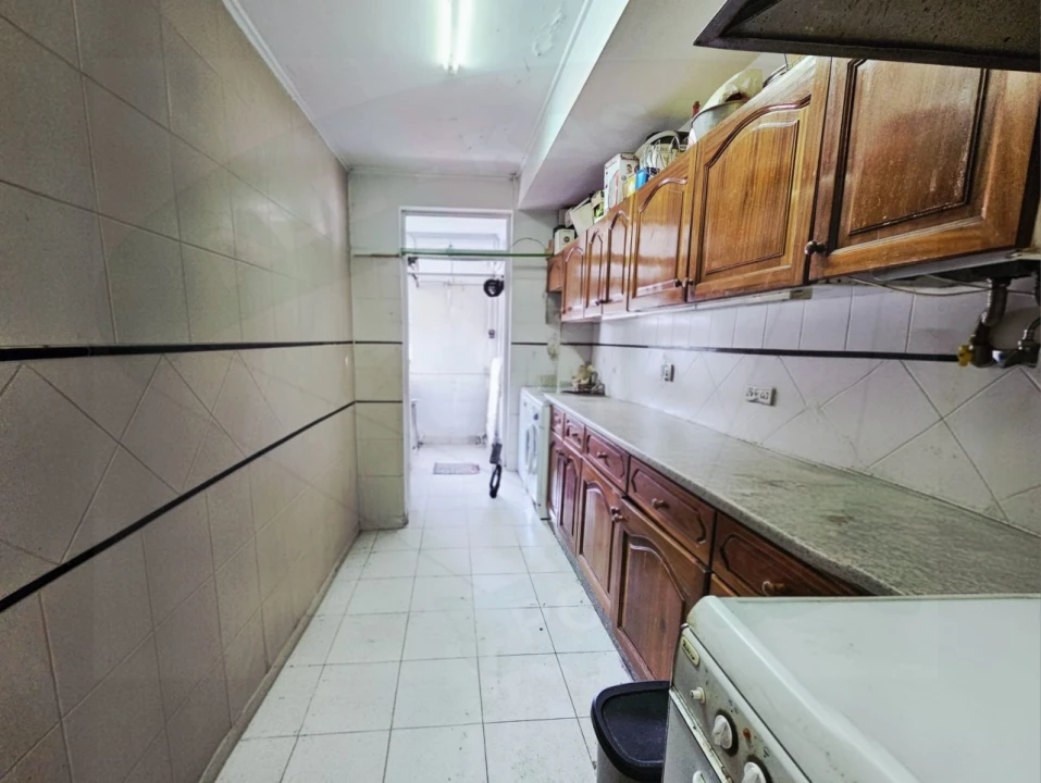 Apartamento T1 para Venda em Benfica Foto 9