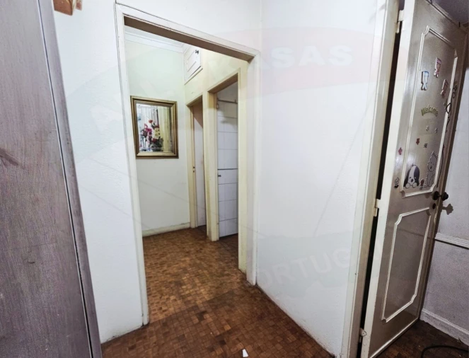 Apartamento T1 para Venda em Benfica Foto 14