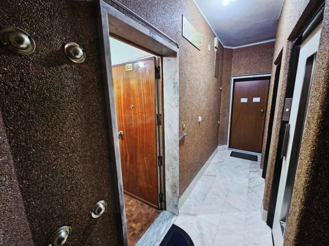 Apartamento T1 para Venda em Benfica Foto 15