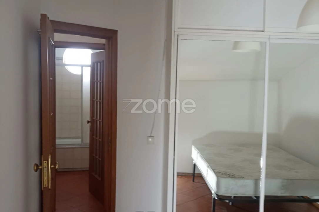 Moradia T3 para Arrendamento em Évora (São Mamede, Sé, São Pedro e Santo Antão) Foto 7