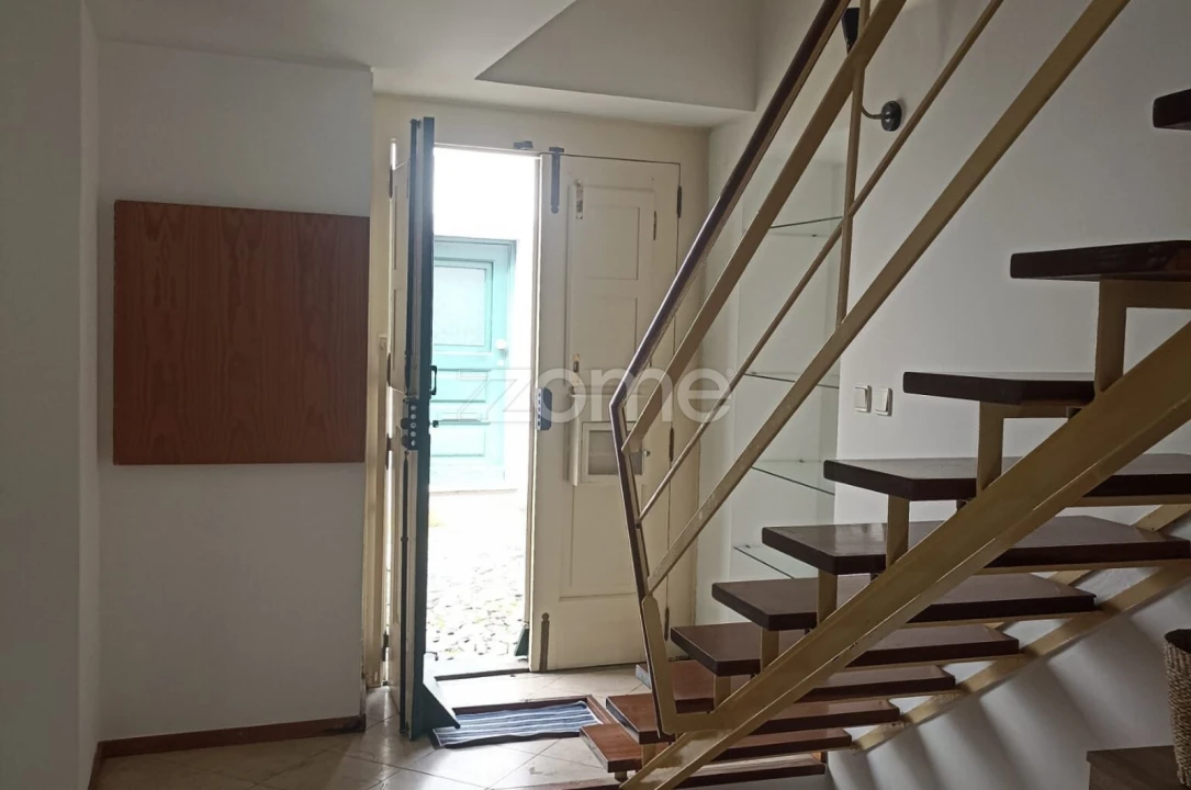 Moradia T3 para Arrendamento em Évora (São Mamede, Sé, São Pedro e Santo Antão) Foto 1