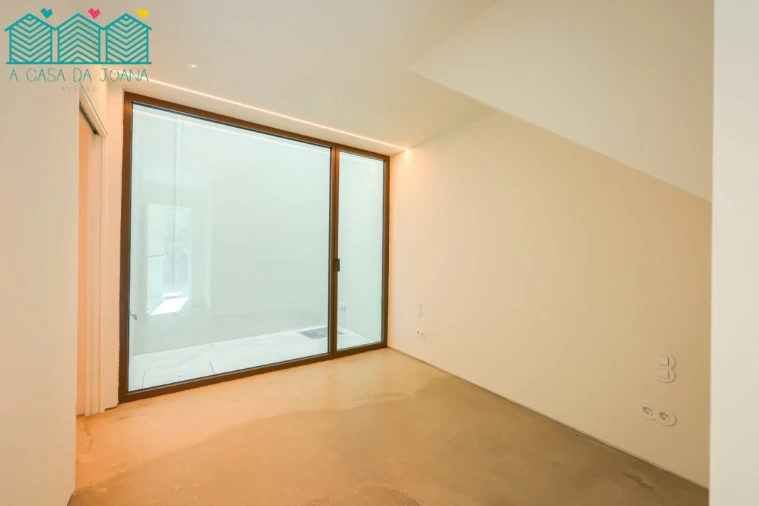 Apartamento T2 para Venda em Glória e Vera Cruz Foto 9