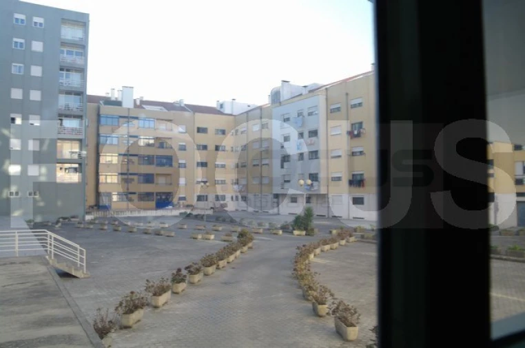 Loja para Arrendamento em Glória e Vera Cruz Foto 1