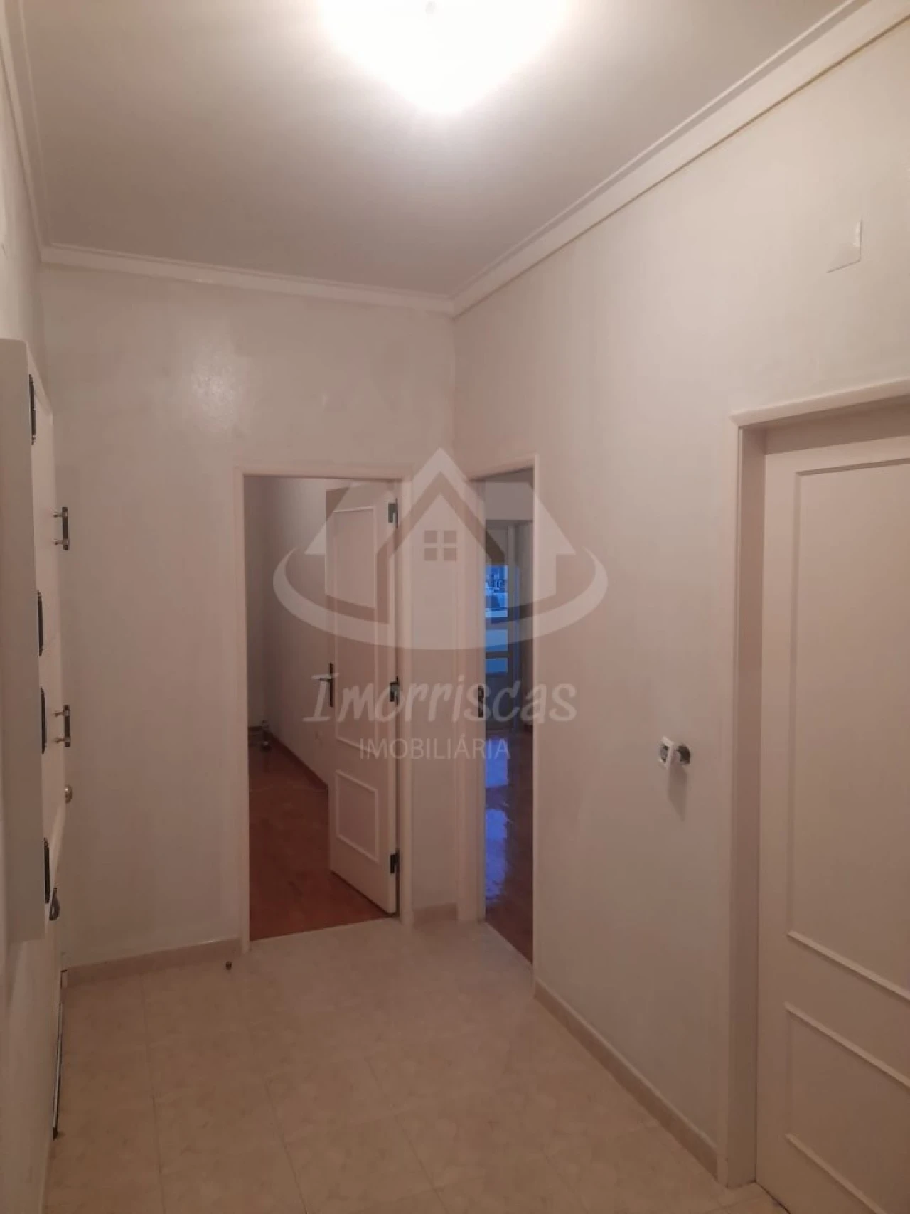 Apartamento T3 para Venda em Santa Iria de Azoia, São João da Talha e Bobadela Foto 5