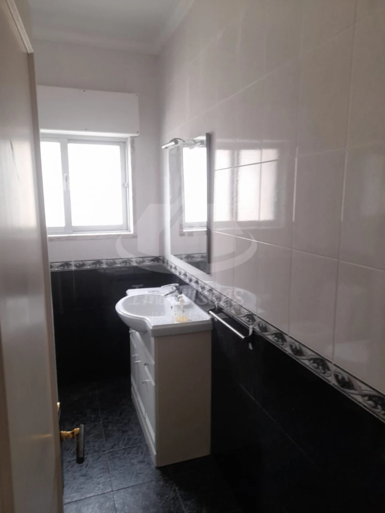 Apartamento T3 para Venda em Santa Iria de Azoia, São João da Talha e Bobadela Foto 11