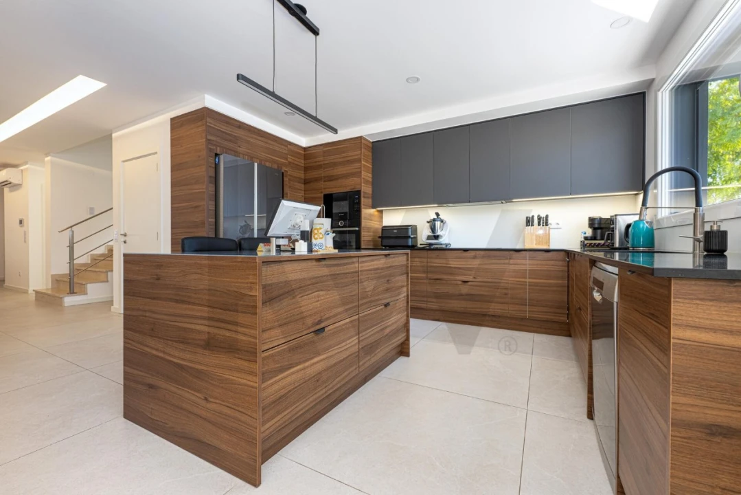 Moradia T3 para Venda em Sarilhos Grandes Foto 32