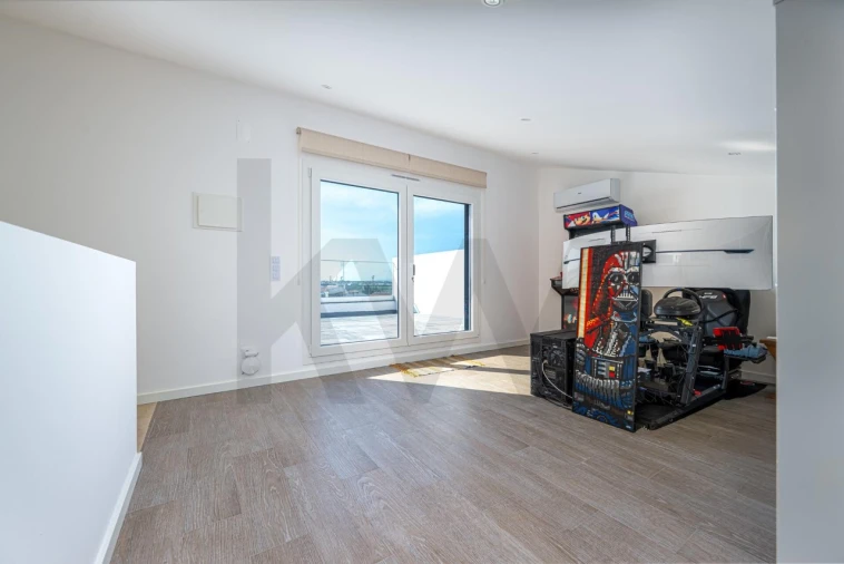 Moradia T3 para Venda em Sarilhos Grandes Foto 27