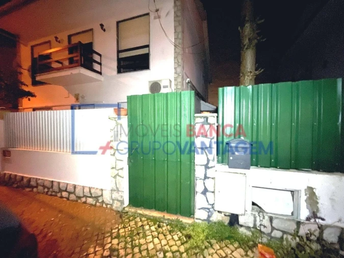 Apartamento T3 para Venda em Quinta do Conde Foto 2