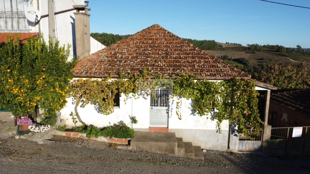 Moradia T4 para Venda em Agrobom, Saldonha e Vale Pereiro Foto 2