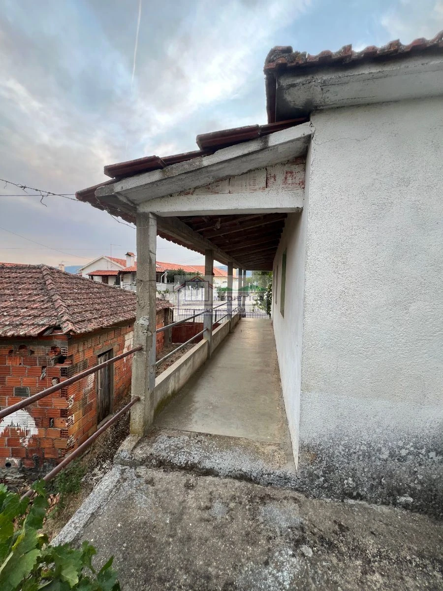 Moradia T4 para Venda em Agrobom, Saldonha e Vale Pereiro Foto 10