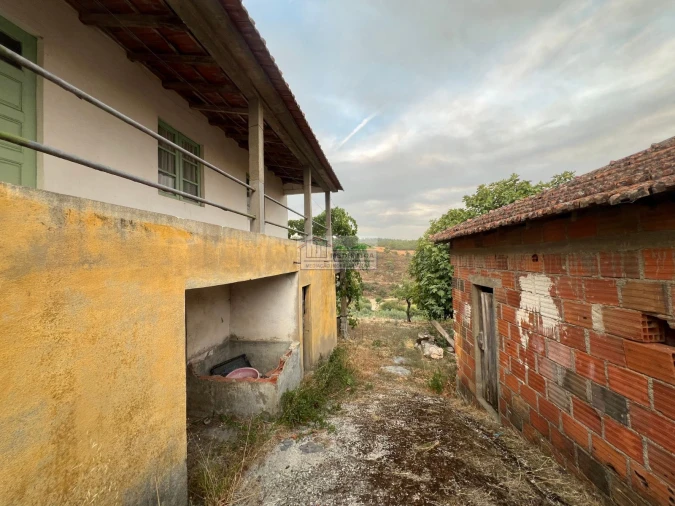 Moradia T4 para Venda em Agrobom, Saldonha e Vale Pereiro Foto 11